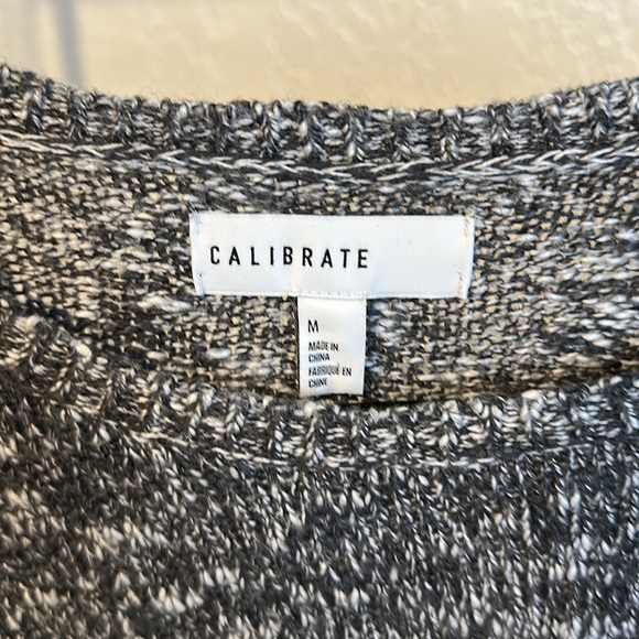 Men’s medium gray Calibrate sweater - Picture 2 of 4